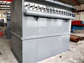 滄州藍鴻機械dmc脈沖布袋除塵器-工業(yè)袋式收塵器